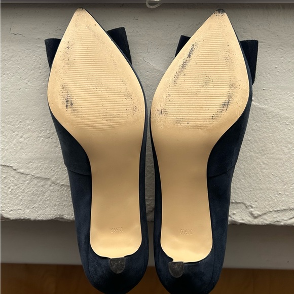 Talbots Blue Suede Bow Kitten Heel, 6.5 - Picture 6 of 6